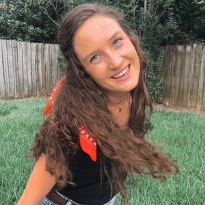 Meet your Posher, Brooke